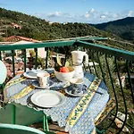 Feriehus Peaceful Ligurian Hill
