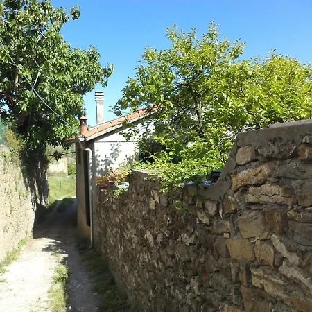 Peaceful Ligurian Hill 度假居 *
