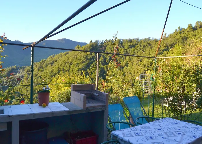 Peaceful Ligurian Hill Сasa de vacaciones *