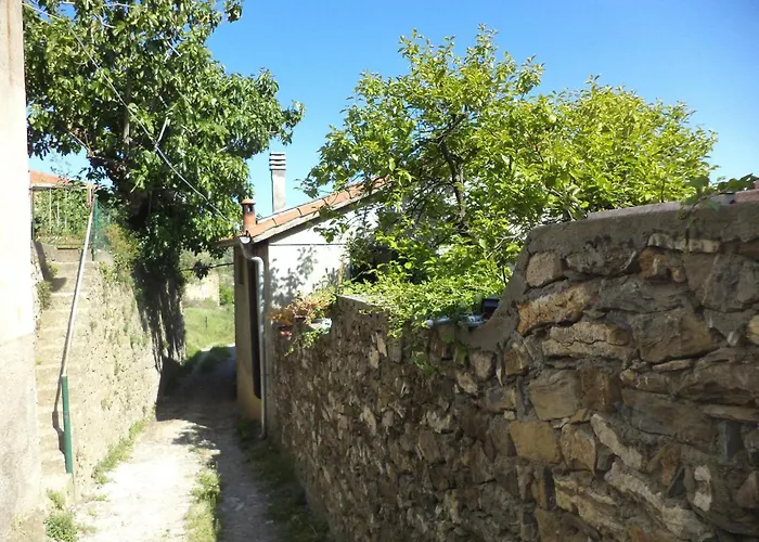 Peaceful Ligurian Hill Feriehus *