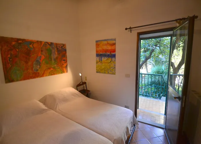 Peaceful Ligurian Hill Сasa de vacaciones *